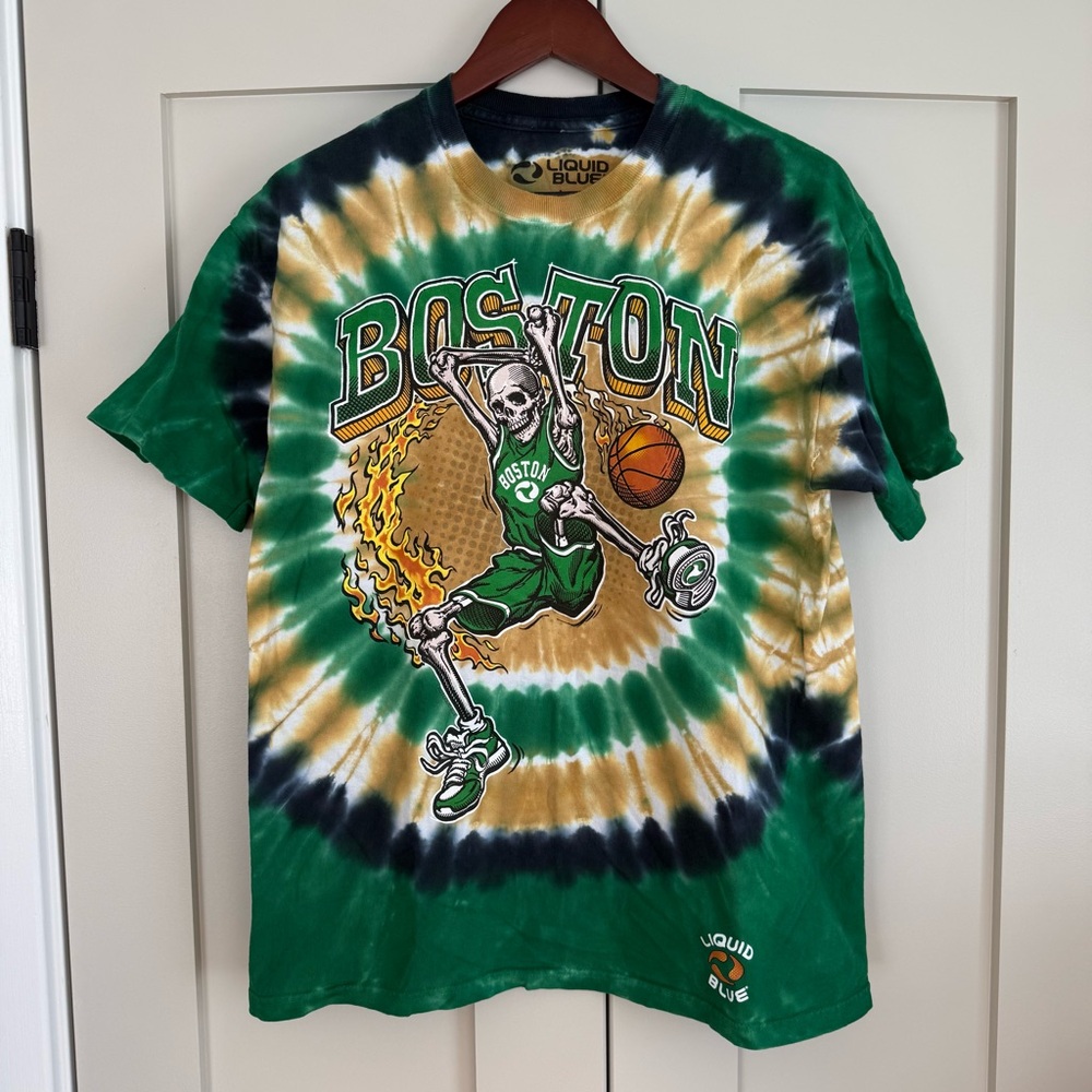 Boston basketball tie dye graphic tee, large